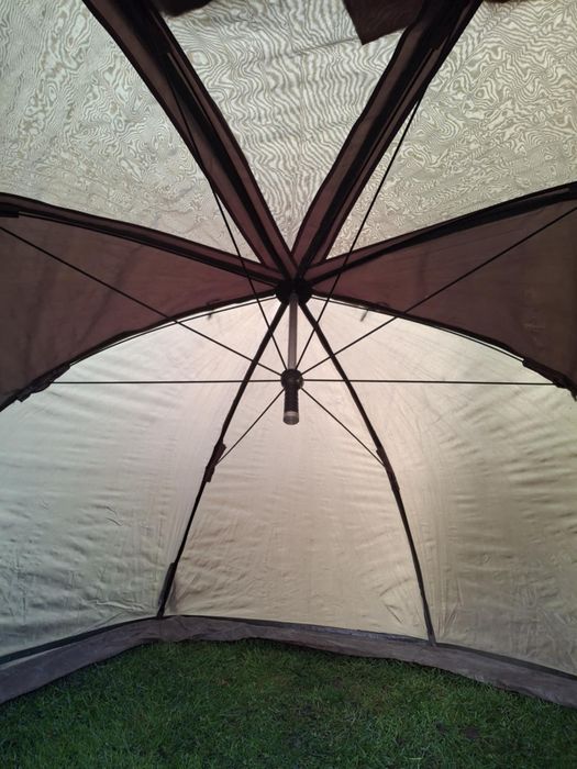 Namiot, parasol karpiowy. Brolly