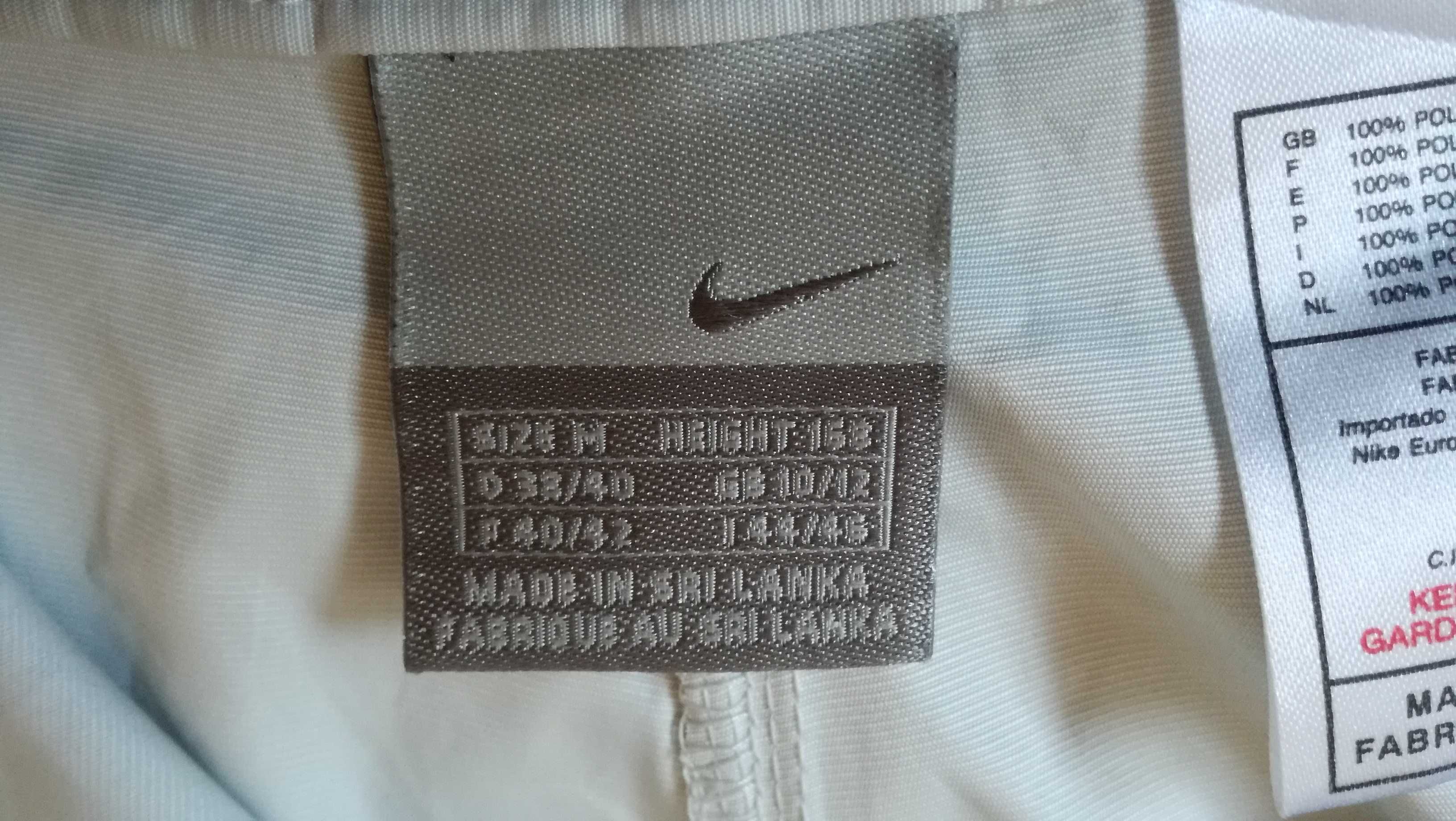 Krótkie spodnie szorty NIKE r.M stan bardzo dobry