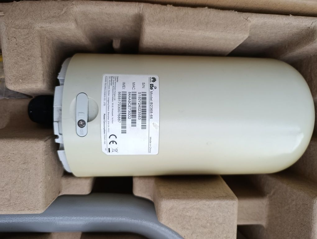 Huawei B2368 – jednostka zewnętrzna LTE + uchwyt montażowy (używana, s