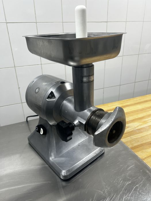 Промышленная мясорубка