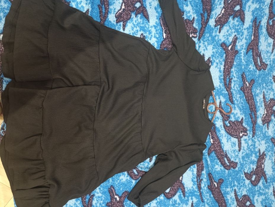 Продам вещи( пальто,брюки,платье,кофта