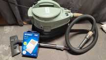 Odkurzacz Philips Triathlon 1400 HR6834 - mocny