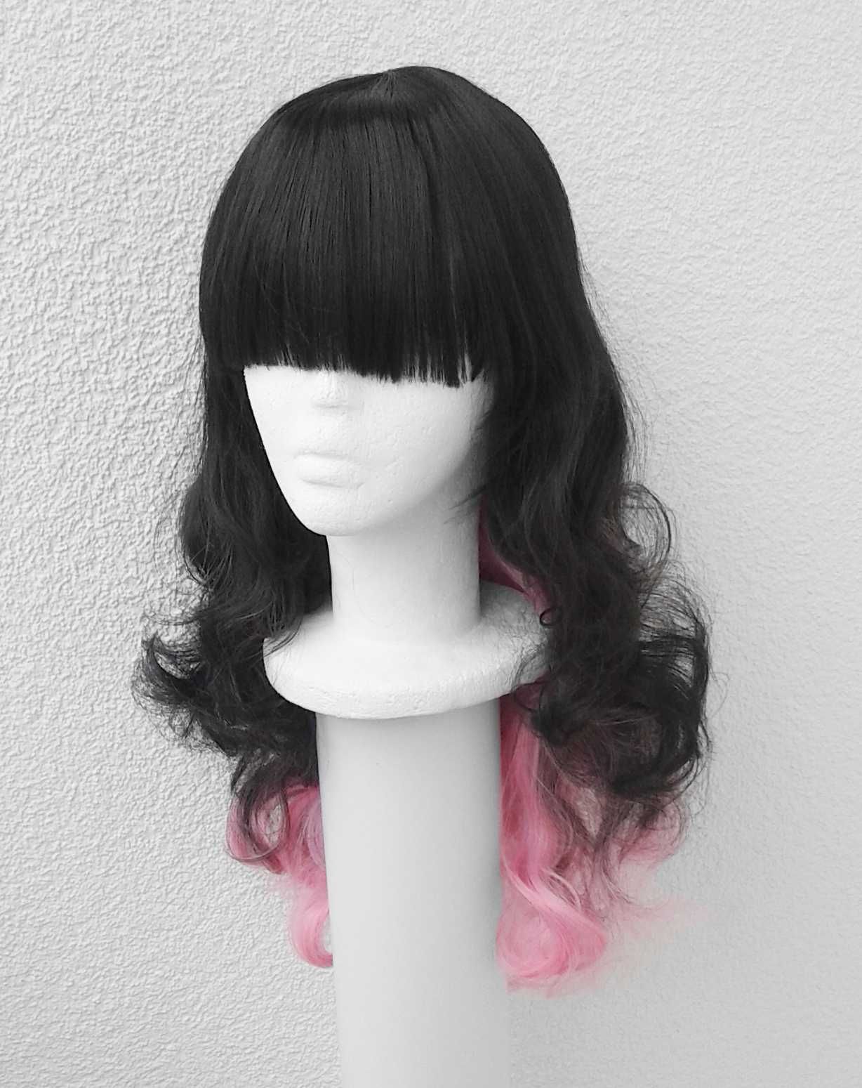 Czarna falowana peruka różowa pudrowa wig cosplay dwukolorowa kobieca