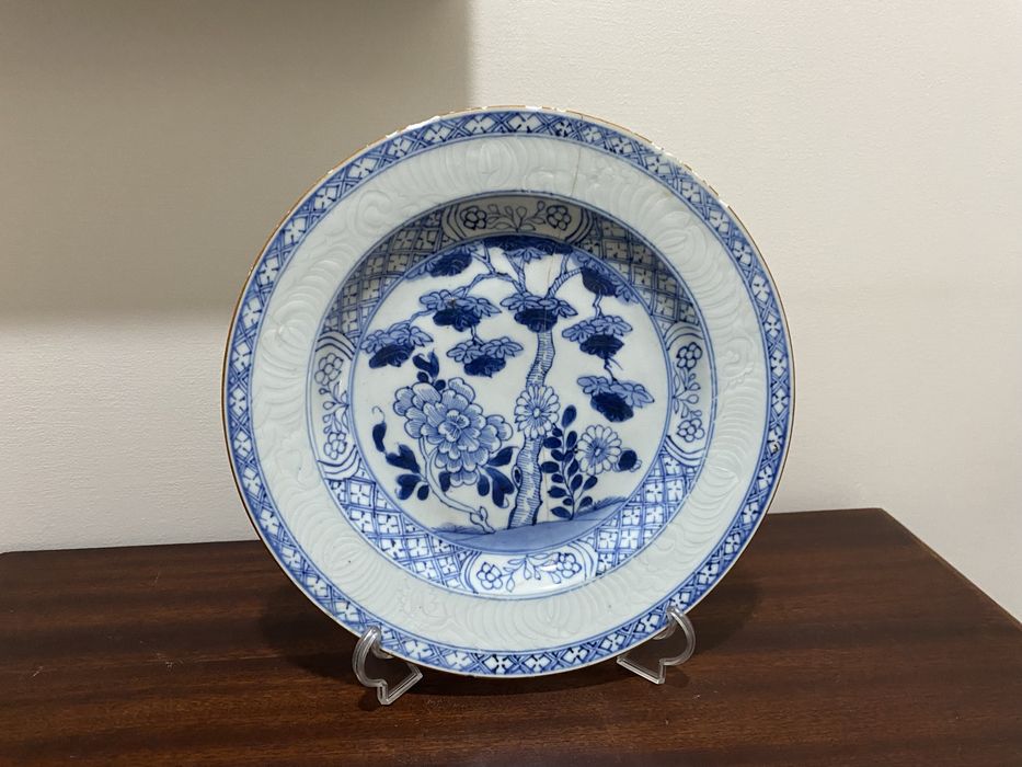 Prato Companhia das Indias com cabelo