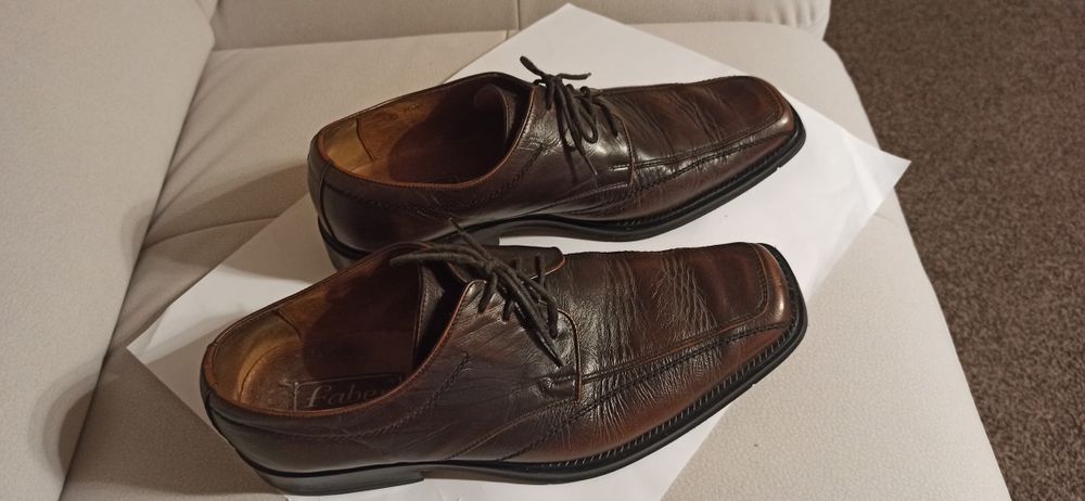 Męskie  skórzane brązowe półbuty rozm. 42