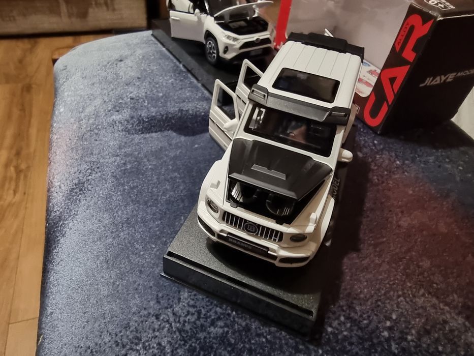 Модель авто 1:32