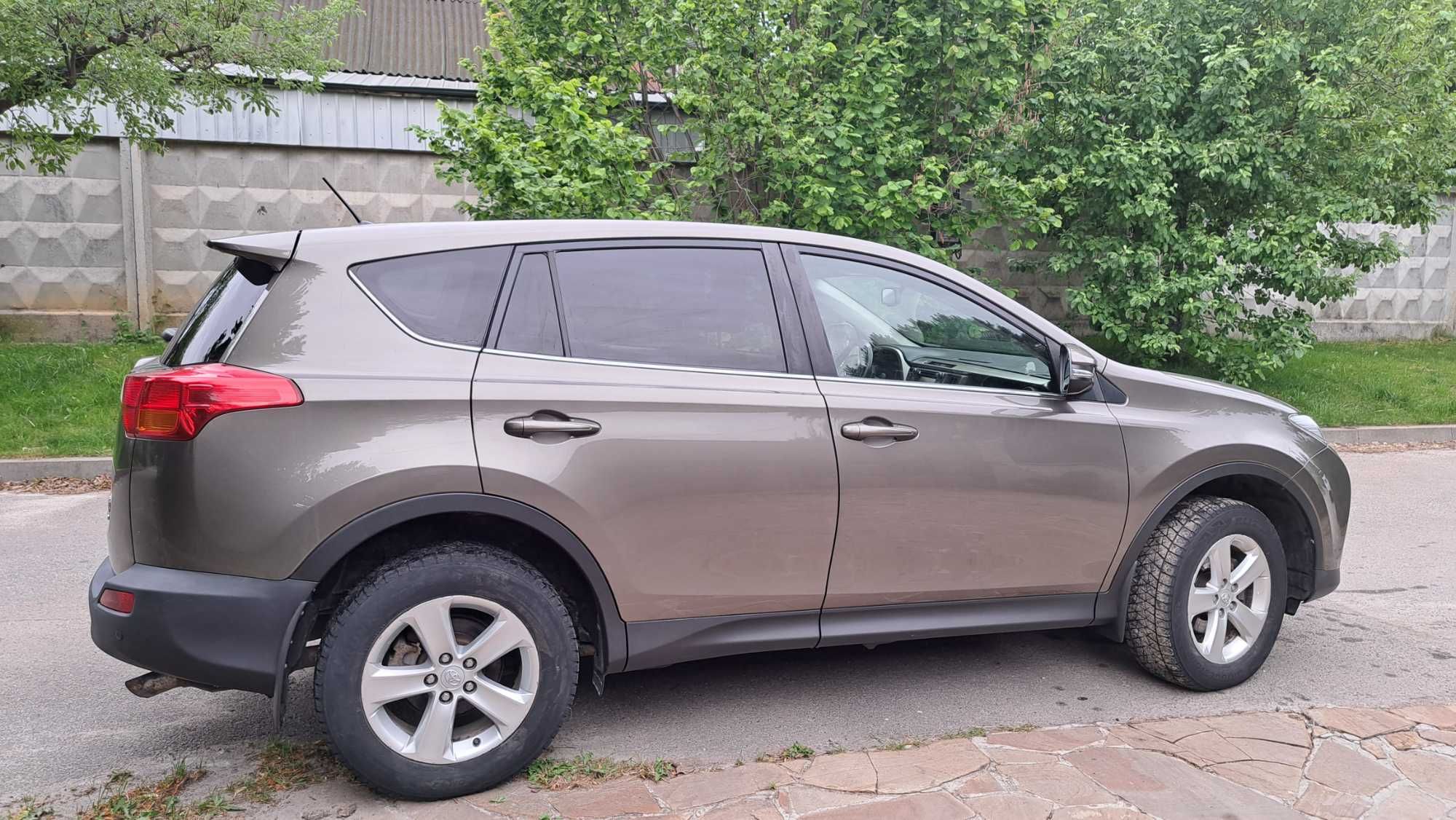 Продам автомобіль TOYOTA RAV