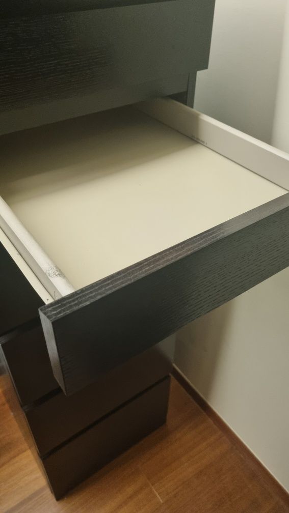 Cómoda MALM ikea