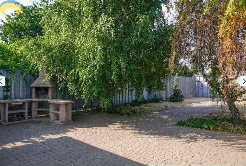 Продам двоповерховий будинок з ділянкою на Черемушках! вул. Кордонна