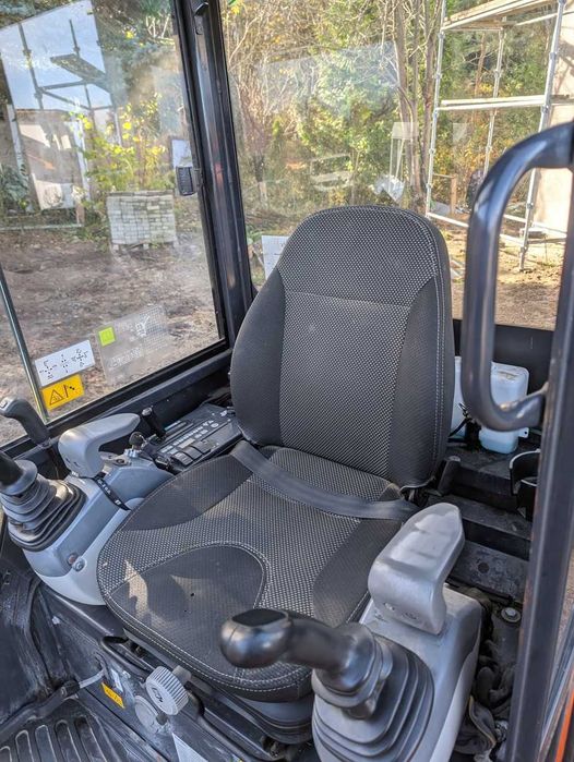 Hitachi ZX19, minikoparka 2tony, 2260 motogodzin, przyczepka