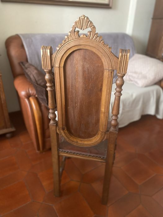 Conjunto de 6 cadeiras para mesa de jantar.