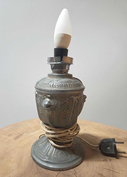 Zdobiona Podstawa Lampy Świeczkowej