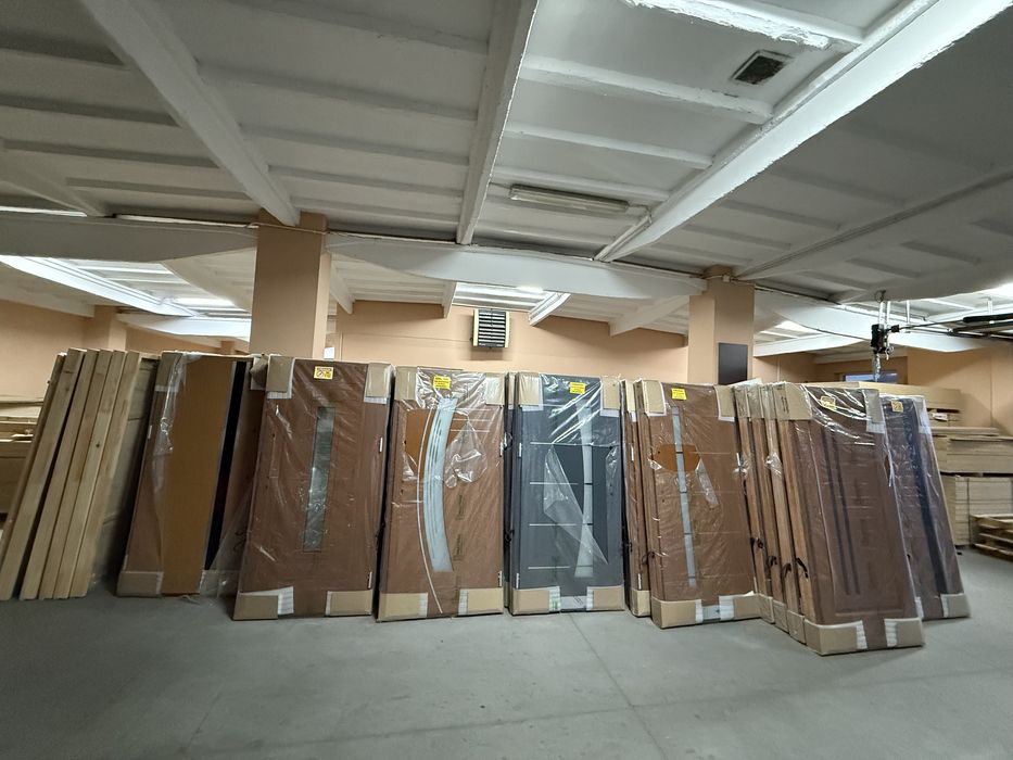 Drzwi zewnętrzne drewniane