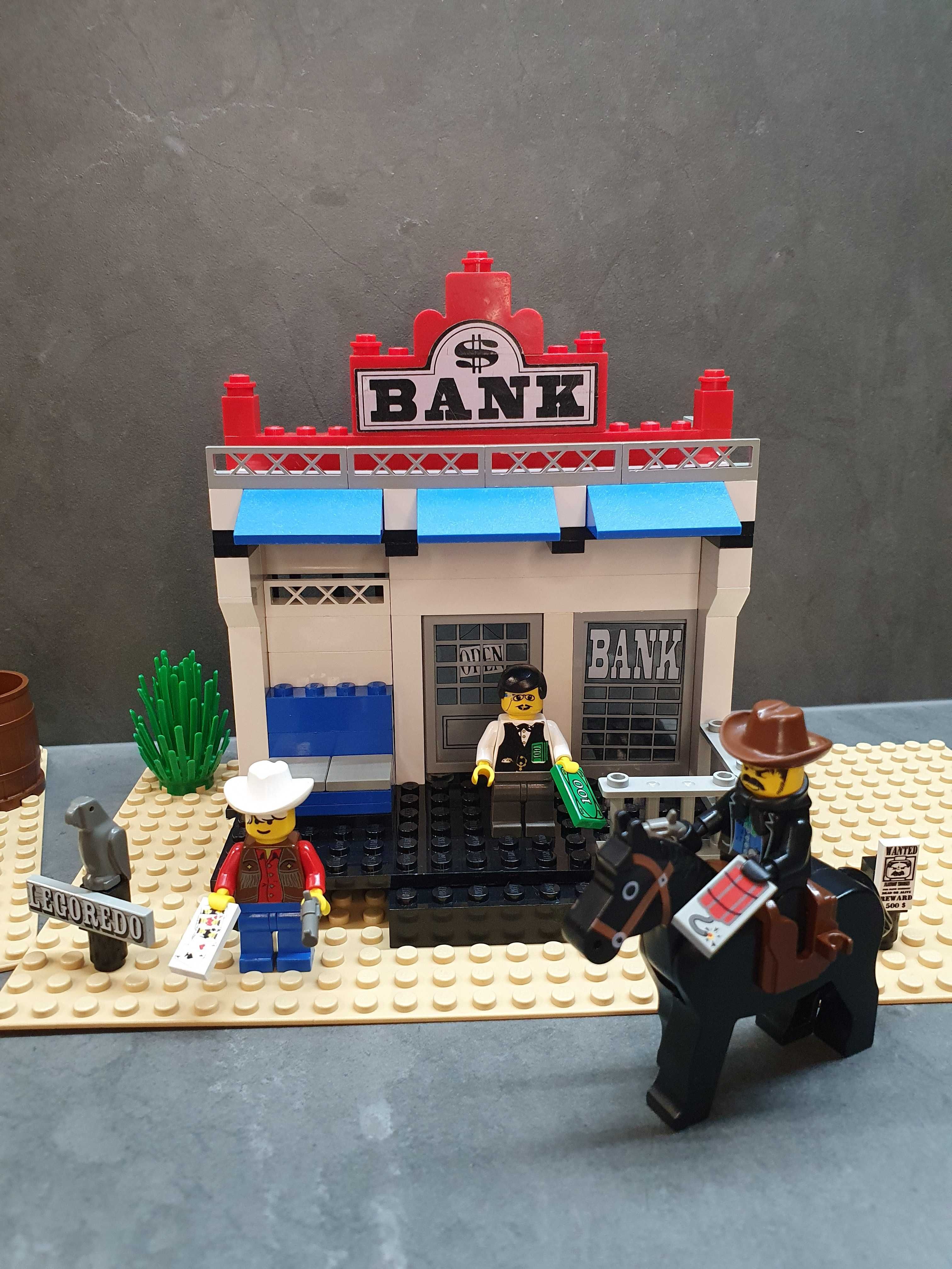 Lego Western: Cowboys 6765 Gold City Junction