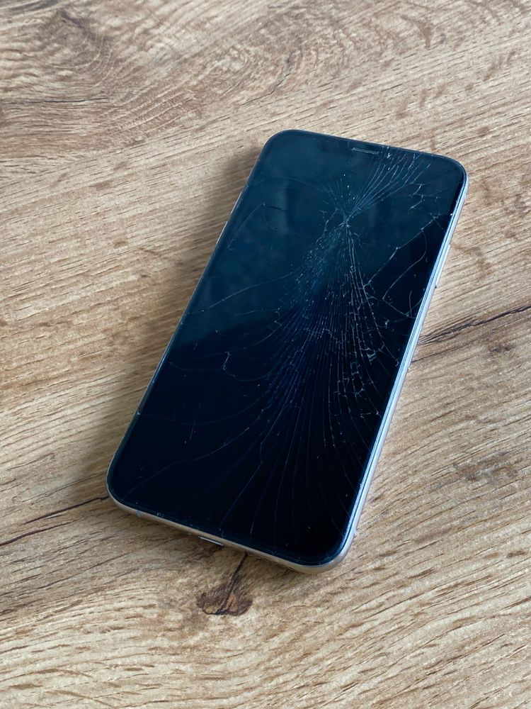 Iphone Xs silver 256 Gb под ремонт