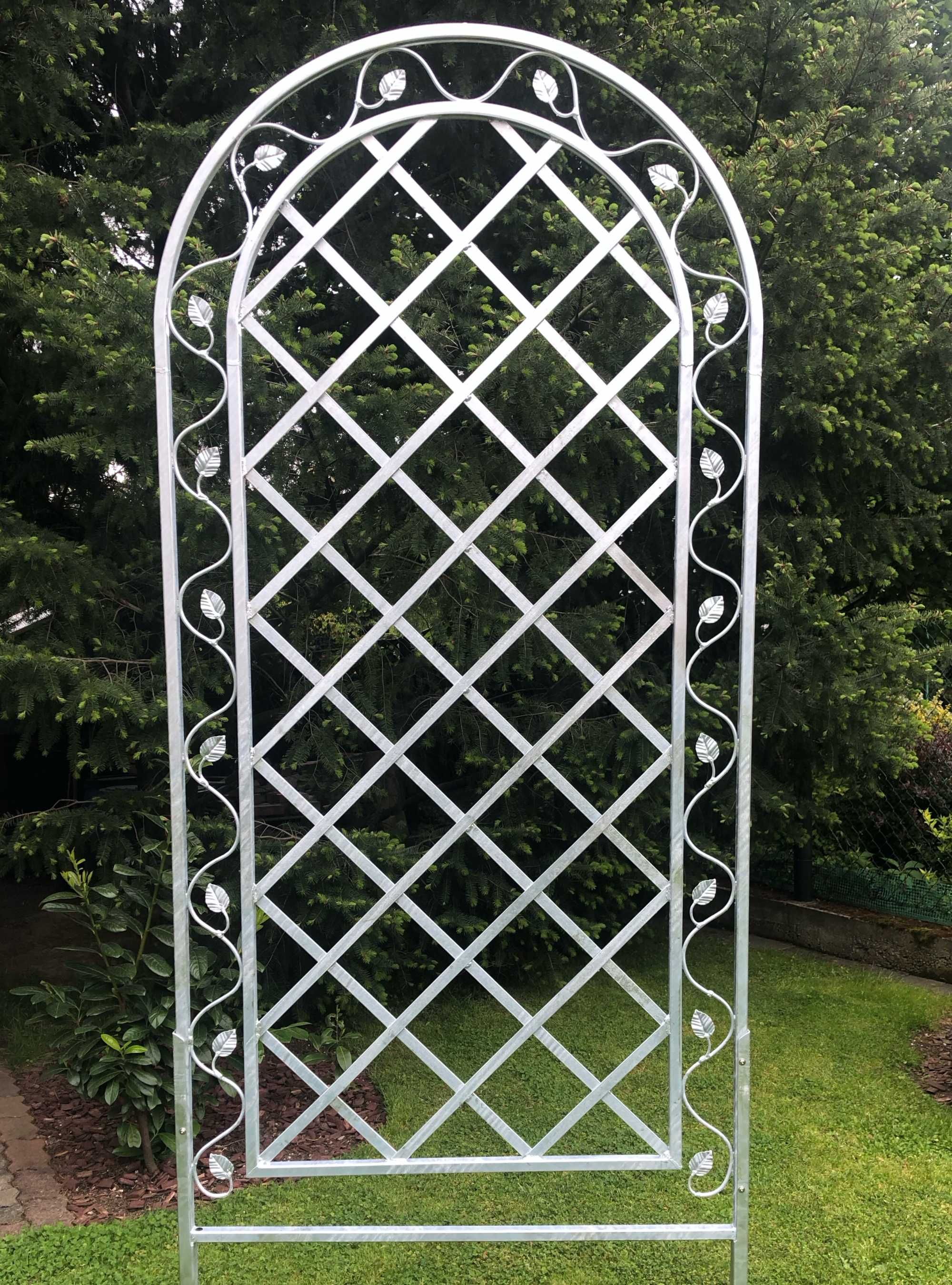 Pergola - trejaż , metalowy , ocynkowany , solidny .