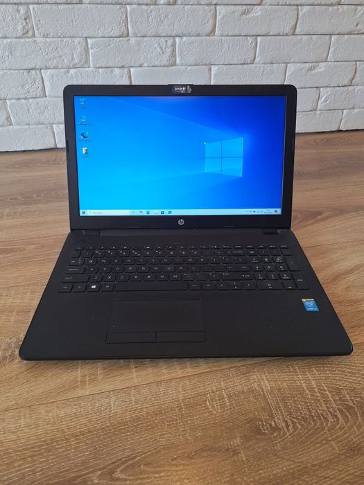 Laptop HP  Intel  Core i3-5005U