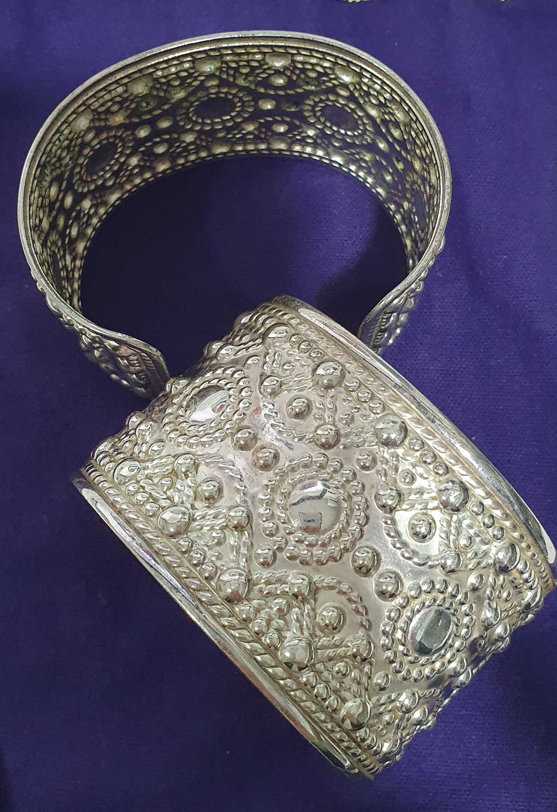 Pulseiras escrava