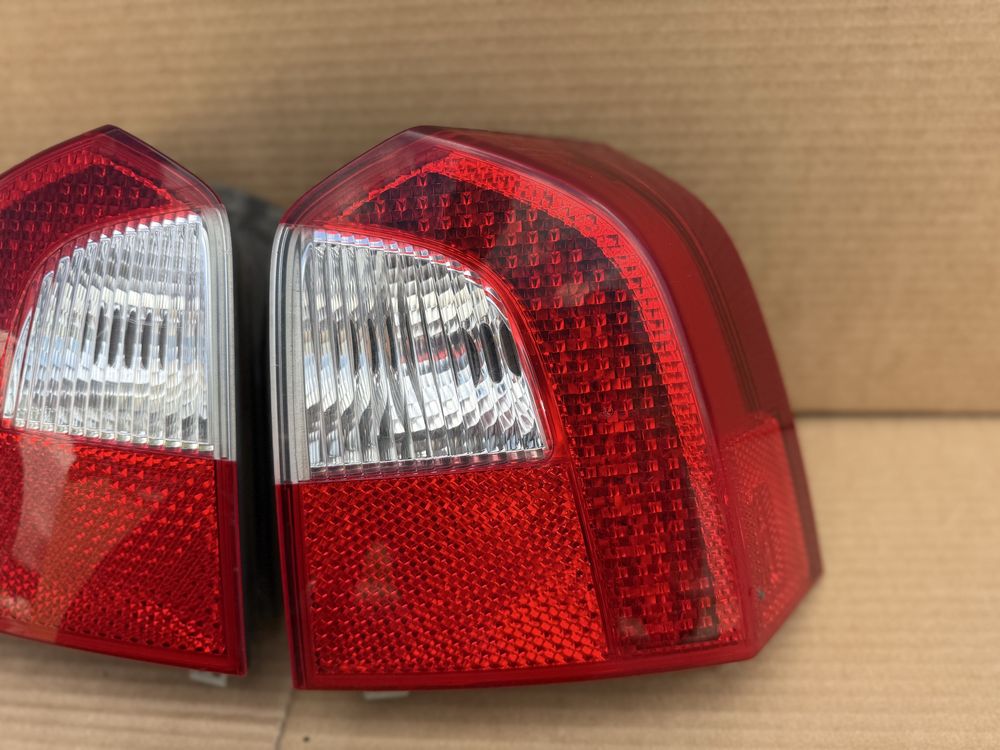 Volvo V70 XC70 lampa tył tylna lewa prawa 07-13