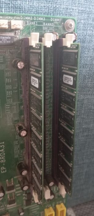 Материнська плата: EP - 8RDA3I
Модель:
ep-8rda3i rev:2.1
Производитель