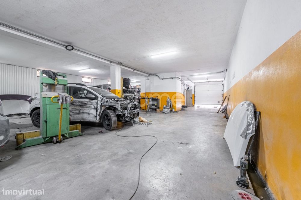 Armazém para venda em Celeirós, Braga