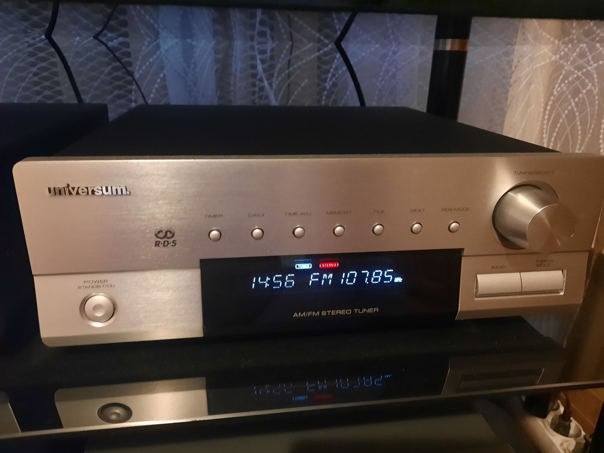 Музцентр "Universum V-4097"(Teac H-500)