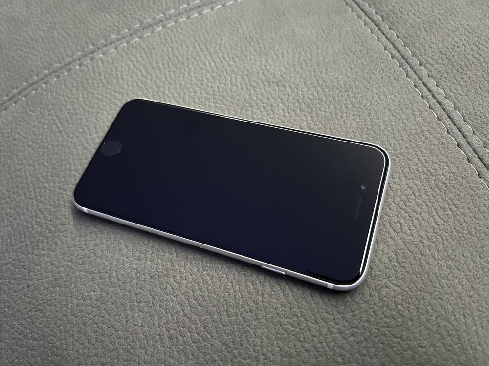 iPhone SE 2020 (2a Geração) 128Gb