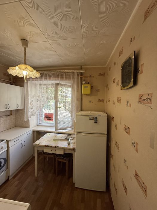 Продается 2 комнатная квартира. Кирпичный дом. Славянск.