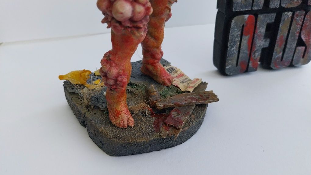 The Last of Us - Diorama figure
