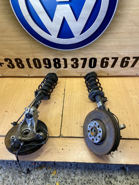 Цапфа взборі vw CC пассат б7 цапфа поворотній кулак