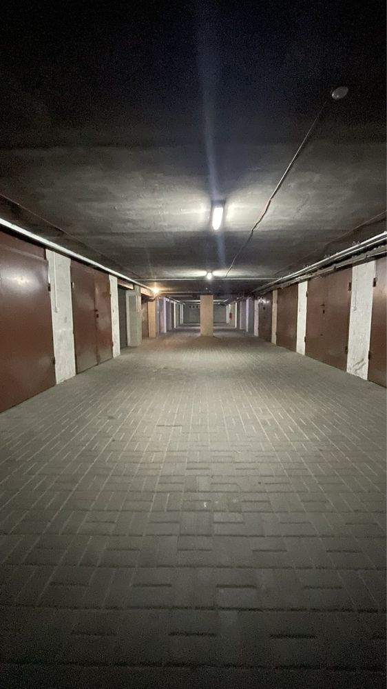Продаж підземного гаража в центрі міста