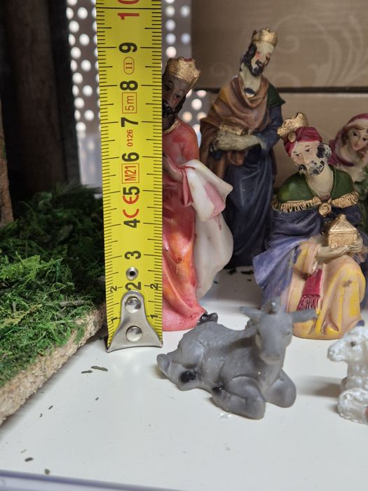 Figurki bożonarodzeniowe do szopki żłóbka 11 sztuk, do 9 cm