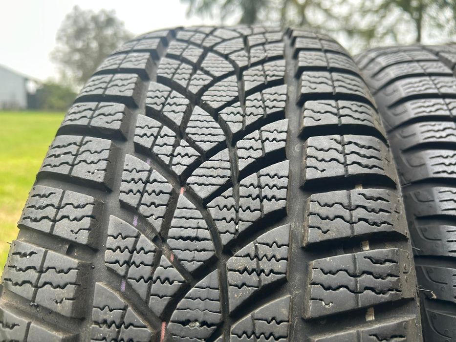 VW caddy Touran golf caddy 205/55/16 koła zimowe