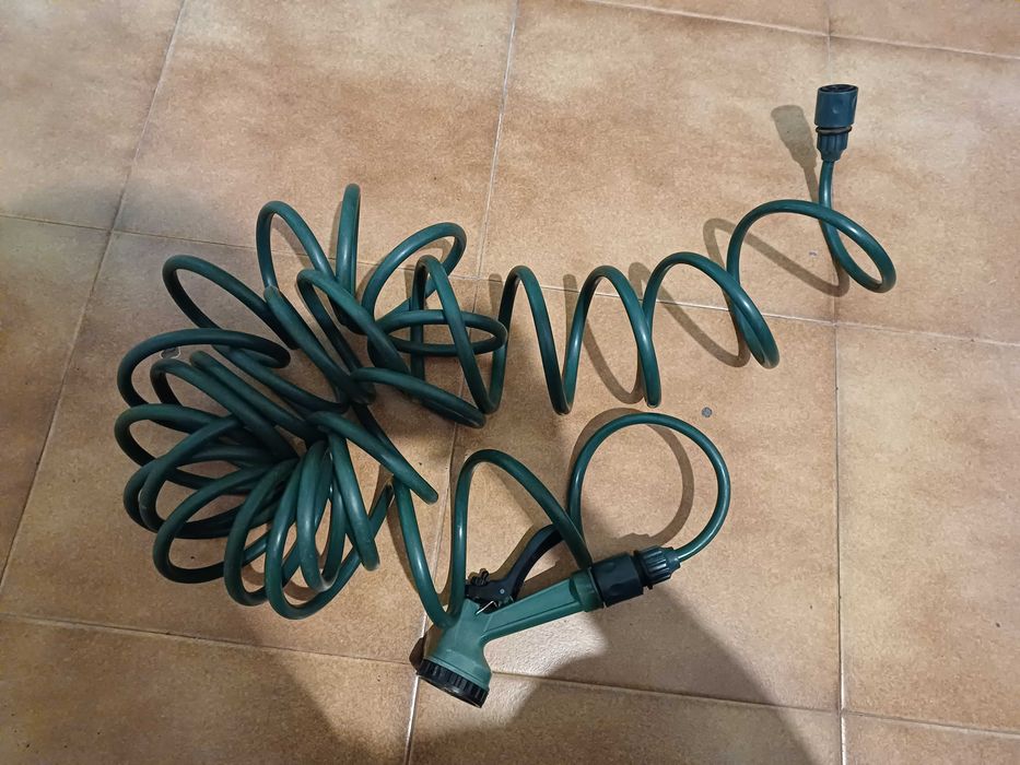 Mangueira com cerca de 10 metros