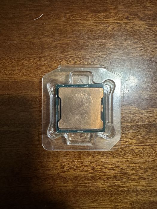 Intel Core i9 10850k з мідною кришкою
