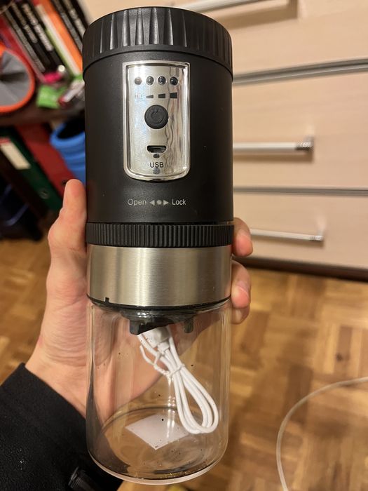 Mlynek do kawy usb