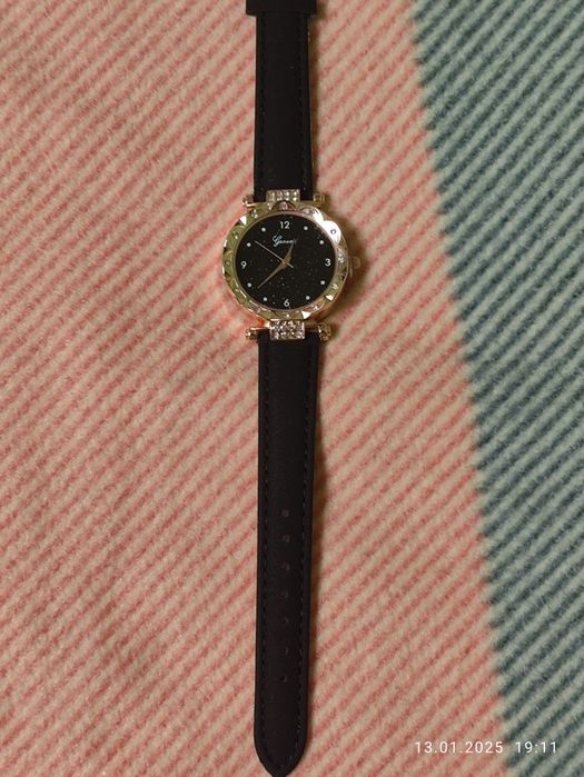 Zegarek damski na pasku