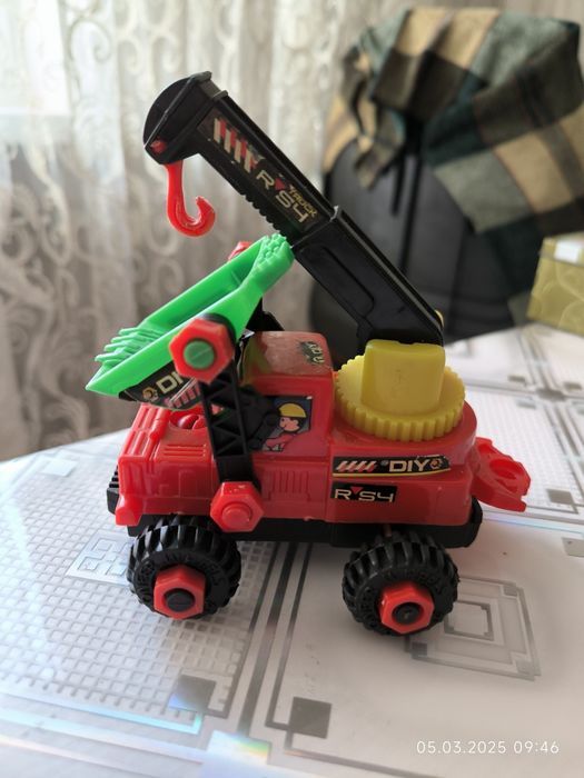 Экскаваторы игрушки