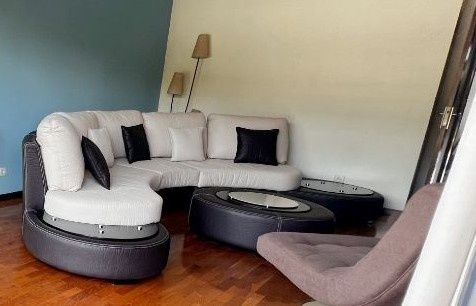 Sofá e mesa de centro