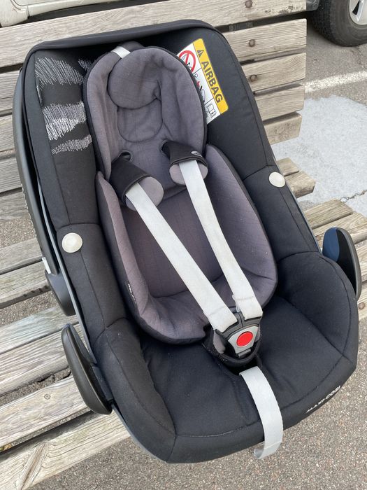 Автокрісло/автолюлька Maxi-Cosi I-Size.