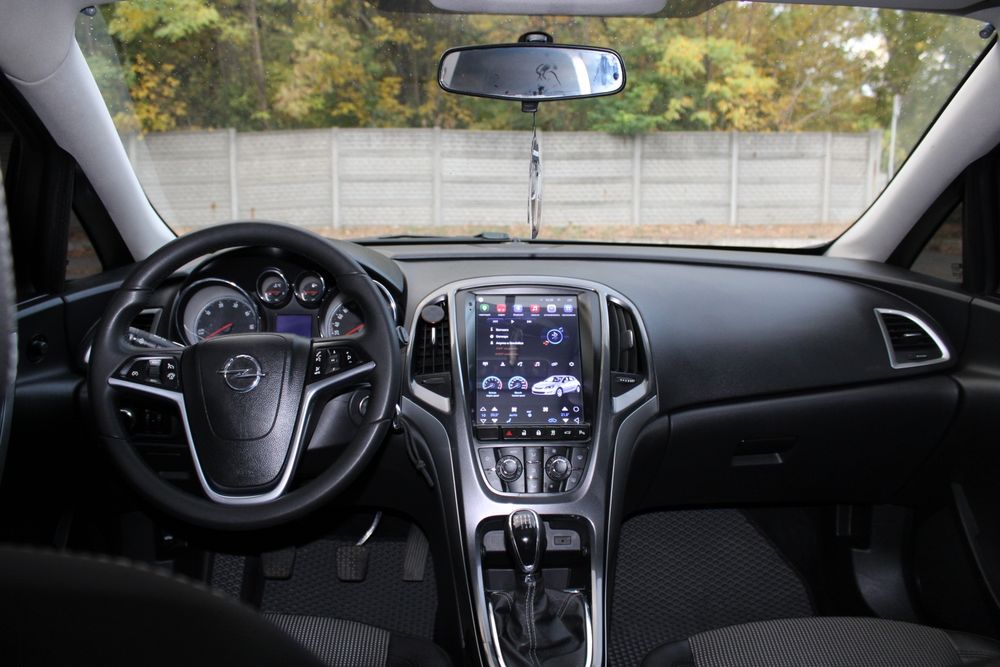 Opel Astra j 2012 1.7 CDTI