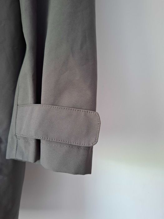 Kurtka damska przeciwdeszczowa