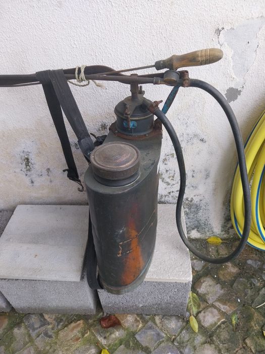 Vendo pulverizador em cobre marca Hipólito