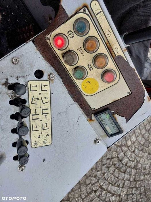 Wózek widłowy wielokierunkowy boczny widlak PALFINGER MOFFET