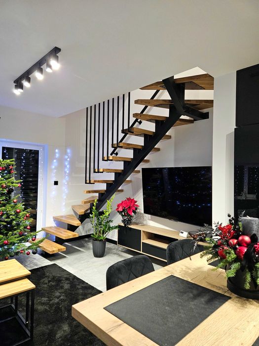 nowoczesne schody metalowe,schody na konstrukcji stalowej