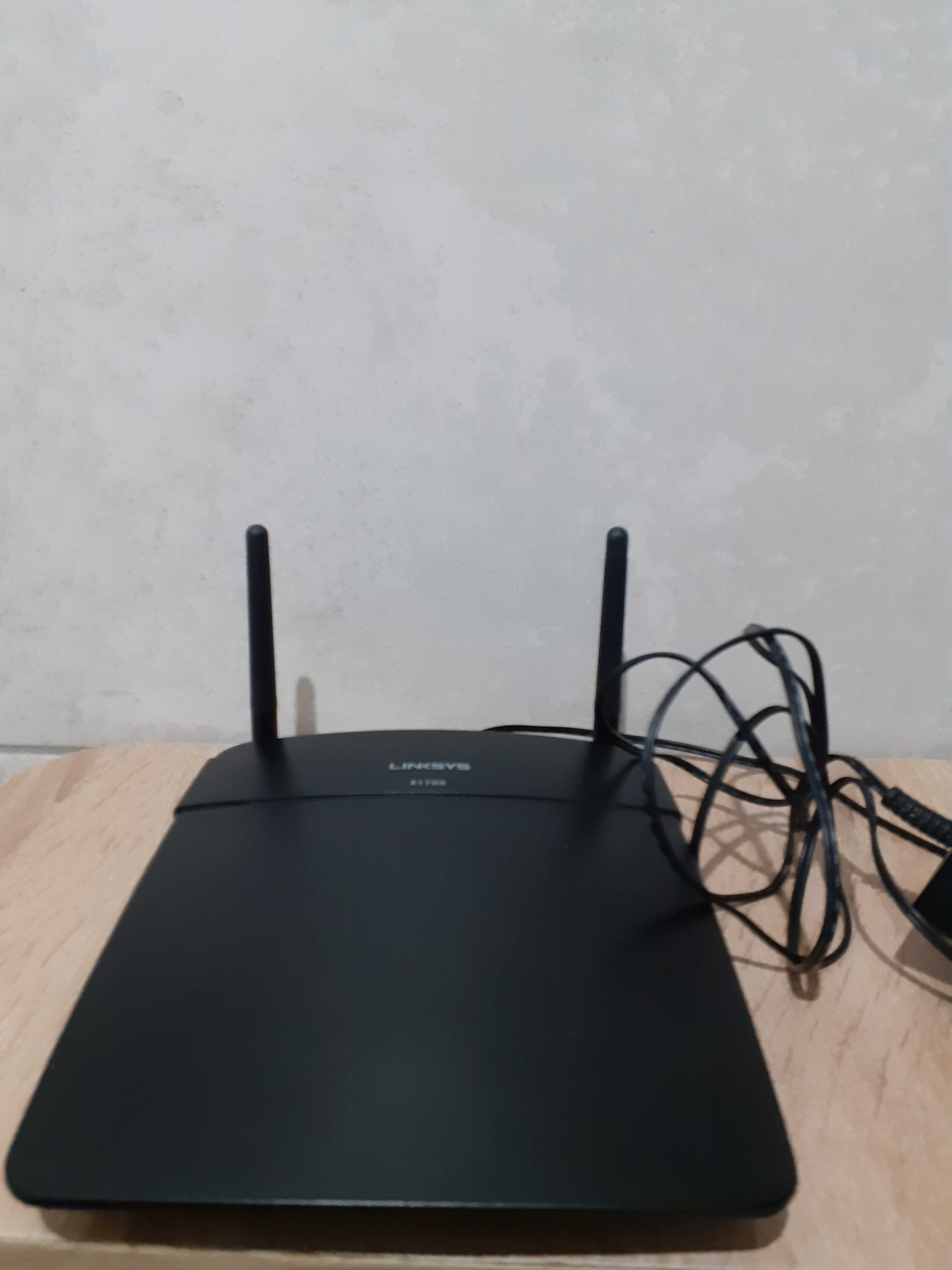 Linksys E1700 Маршрутизатор