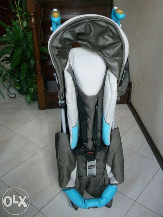 Carrinho bebé Chicco+ovo Chicco com base ISOFIX