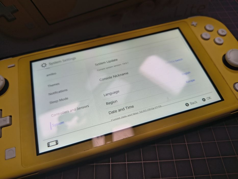 Nintendo Switch Lite BDB FW - 19.0.1
