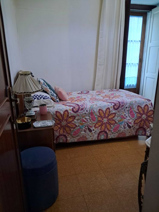 Alugo quarto Bairro Alto