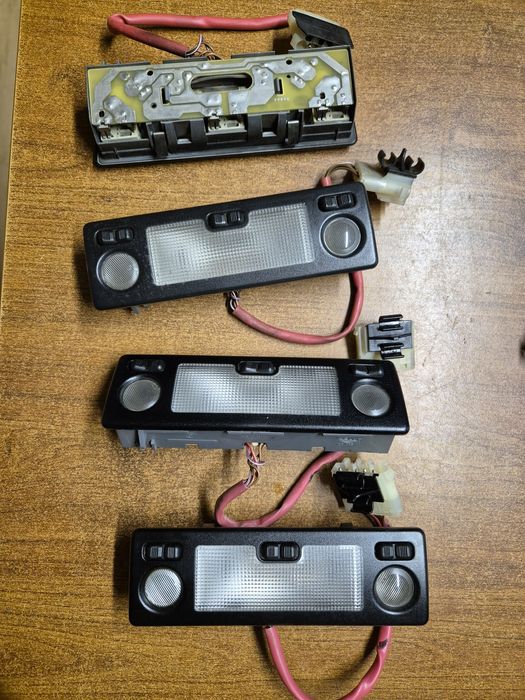 BMW E36 Mpakiet Lampka Jupiter Środkowa Przednia Podsufitki Czarna Ory